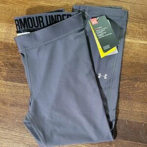 Under Armour Charcoal Performance Crop Leggings, Size Medium